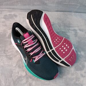 Nike Air Zoom Pegasus 40 Women’s Size 9 Pink Green White Running Shoes